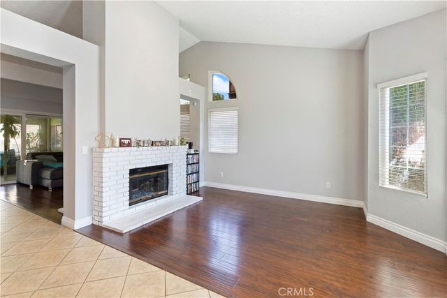 4828 Mount Abbott, Jurupa Valley, CA 92509