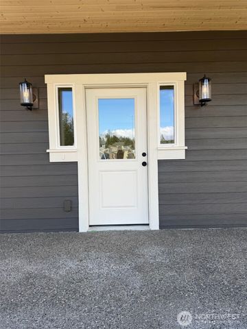 8139 Peaceful Valley Court, Maple Falls, WA 98266