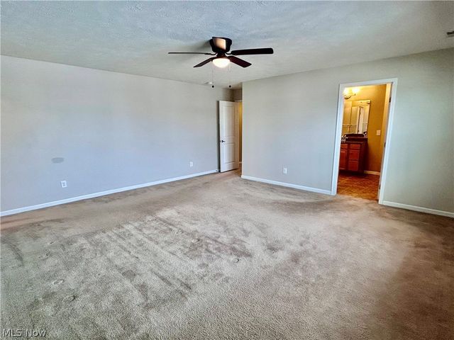 8028 Megan Meadow Drive, Hudson, OH 44236