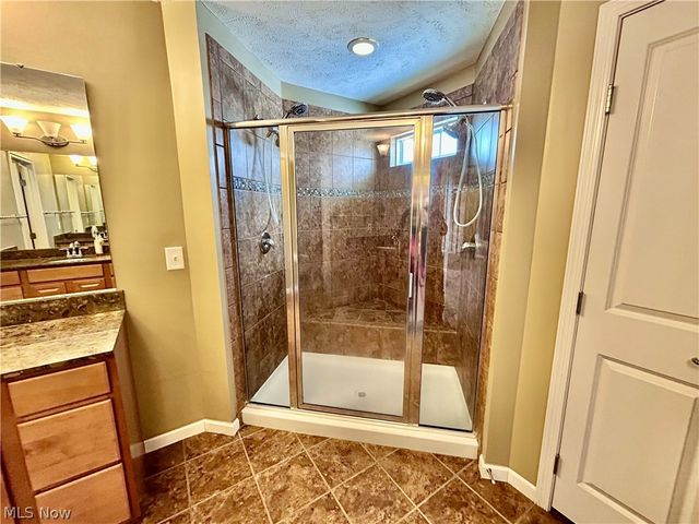 8028 Megan Meadow Drive, Hudson, OH 44236