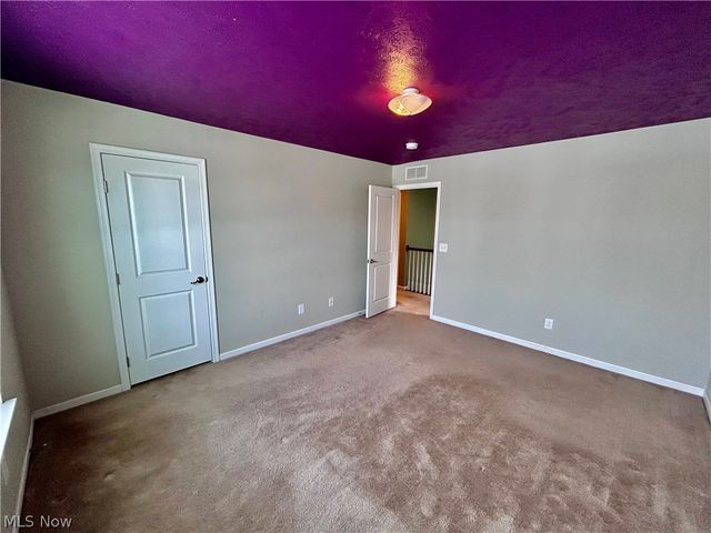 8028 Megan Meadow Drive, Hudson, OH 44236