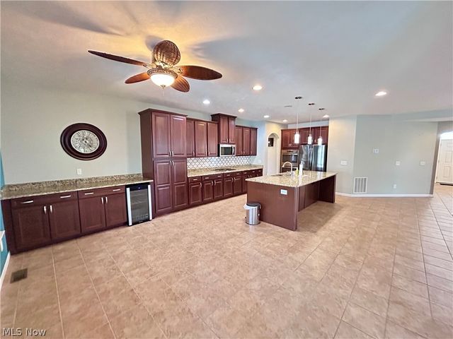 8028 Megan Meadow Drive, Hudson, OH 44236