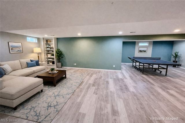 8028 Megan Meadow Drive, Hudson, OH 44236