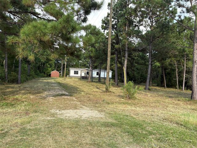 13585 Mesa Ln, Hamshire, TX 77622
