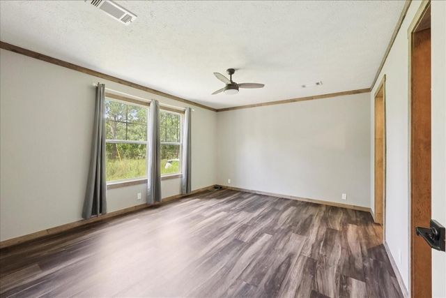 13585 Mesa Ln, Hamshire, TX 77622
