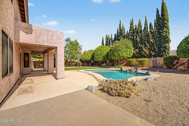 6933 W VILLA HERMOSA --, Glendale, AZ 85310