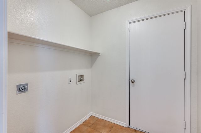 10141 Chapel Rock Drive, Fort Worth, TX 76116