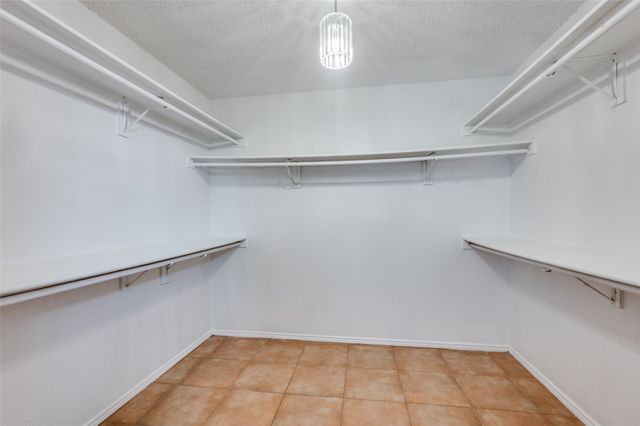 10141 Chapel Rock Drive, Fort Worth, TX 76116