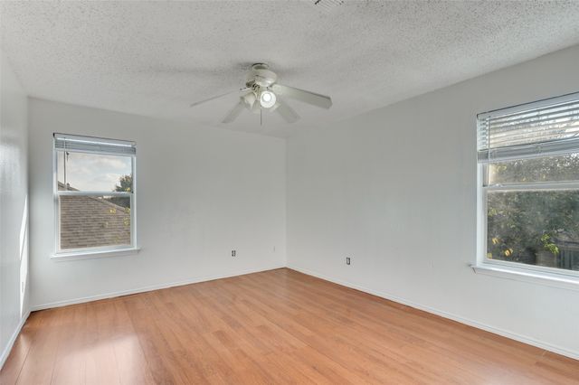 10141 Chapel Rock Drive, Fort Worth, TX 76116