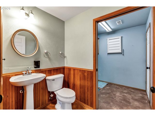 14375 Se OREGON TRAIL Dr, Clackamas, OR 97015