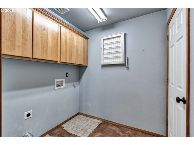 14375 Se OREGON TRAIL Dr, Clackamas, OR 97015