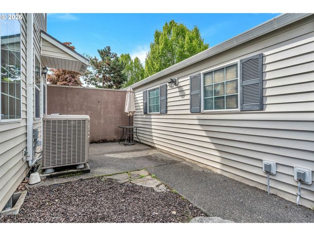 14375 Se OREGON TRAIL Dr, Clackamas, OR 97015