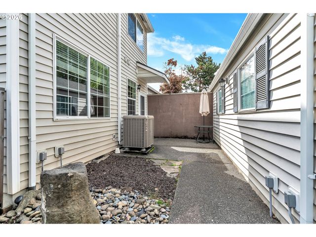 14375 Se OREGON TRAIL Dr, Clackamas, OR 97015