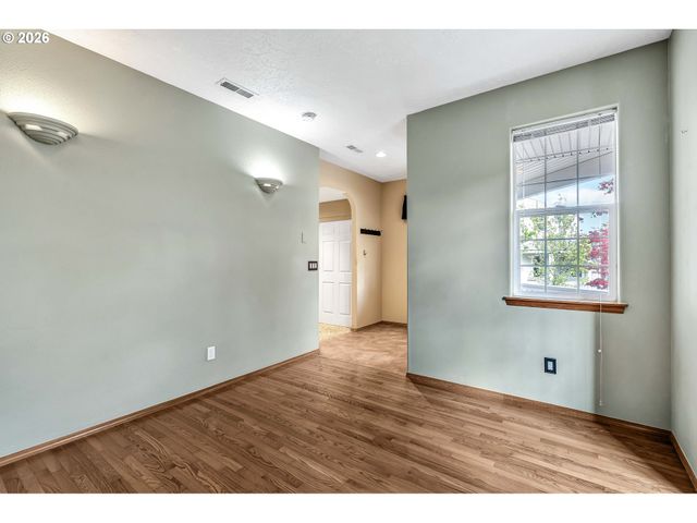 14375 Se OREGON TRAIL Dr, Clackamas, OR 97015