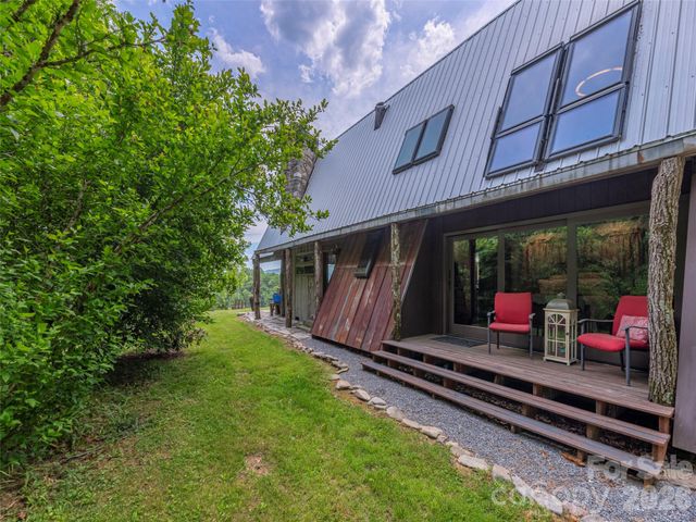 461 Ferguson Cove Loop, Clyde, NC 28721