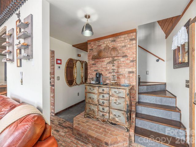 461 Ferguson Cove Loop, Clyde, NC 28721