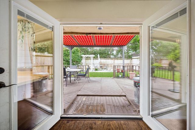 17230 Park Lodge Drive, Spring, TX 77379
