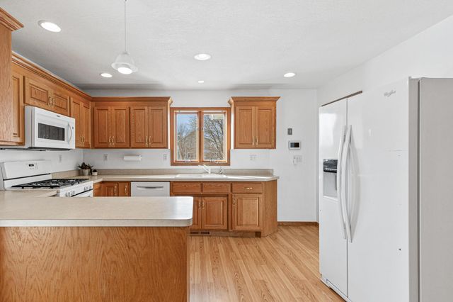 17213 Van Buren Street NE, Ham Lake, MN 55304