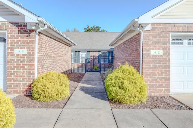 800 Browns Ln Apt A2, Gallatin, TN 37066