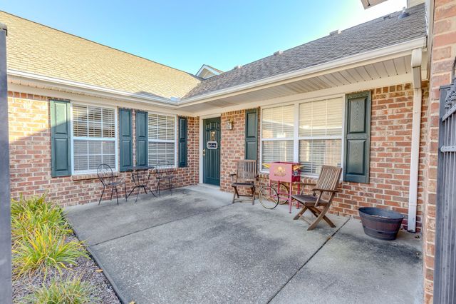 800 Browns Ln Apt A2, Gallatin, TN 37066