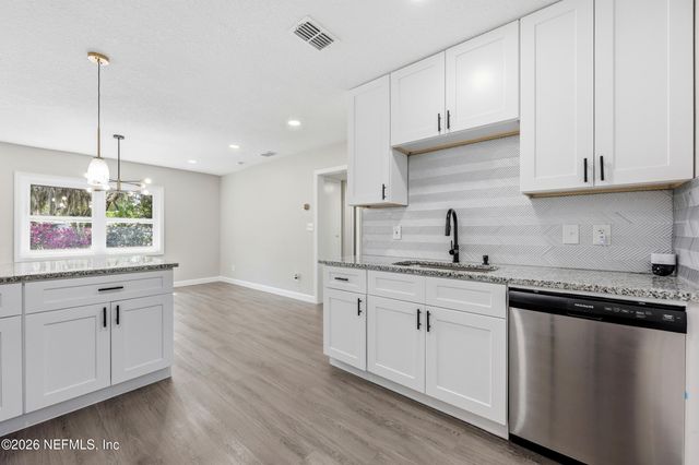 3675 NICHOLAS Circle S, Jacksonville, FL 32207