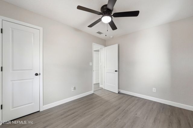 3675 NICHOLAS Circle S, Jacksonville, FL 32207