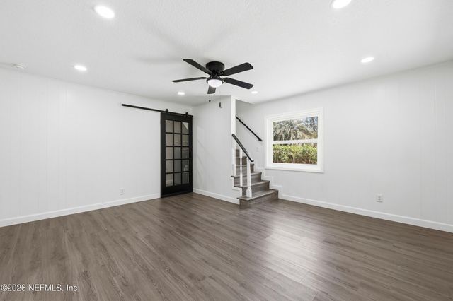 3675 NICHOLAS Circle S, Jacksonville, FL 32207