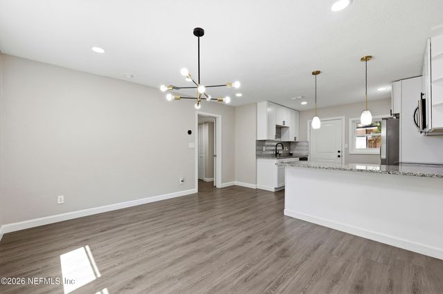 3675 NICHOLAS Circle S, Jacksonville, FL 32207