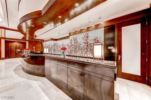 145 East Harmon Avenue 2008, Las Vegas, NV 89109