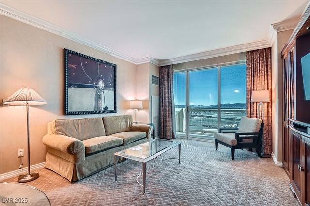 145 East Harmon Avenue 2008, Las Vegas, NV 89109