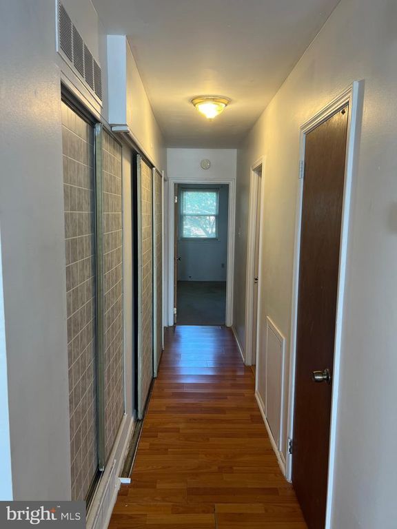 2801 SAXTON RD, Philadelphia, PA 19114
