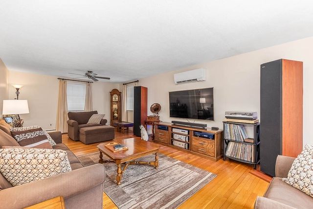 70 Deerfield Rd, Sharon, MA 02067