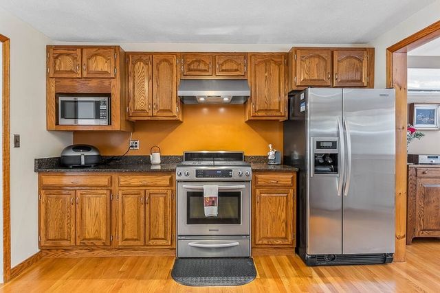 70 Deerfield Rd, Sharon, MA 02067