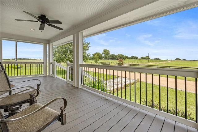 8233 Quebe Road, Brenham, TX 77833