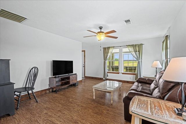 8233 Quebe Road, Brenham, TX 77833
