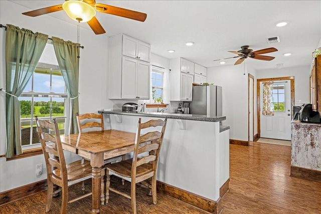 8233 Quebe Road, Brenham, TX 77833