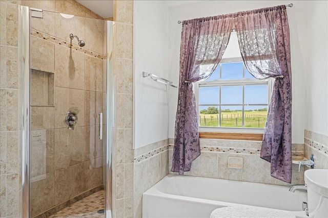 8233 Quebe Road, Brenham, TX 77833