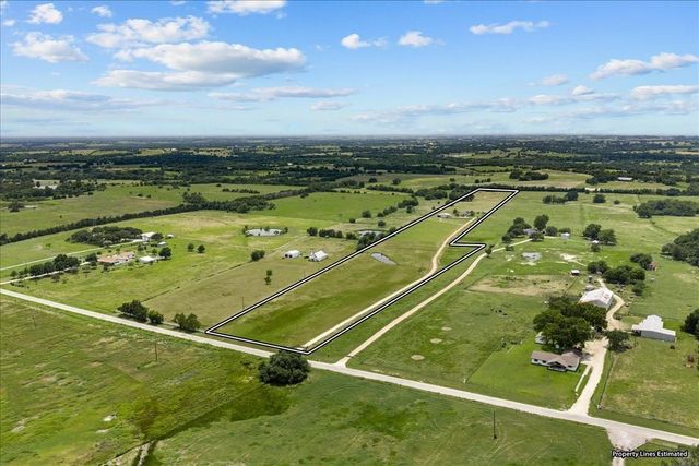 8233 Quebe Road, Brenham, TX 77833