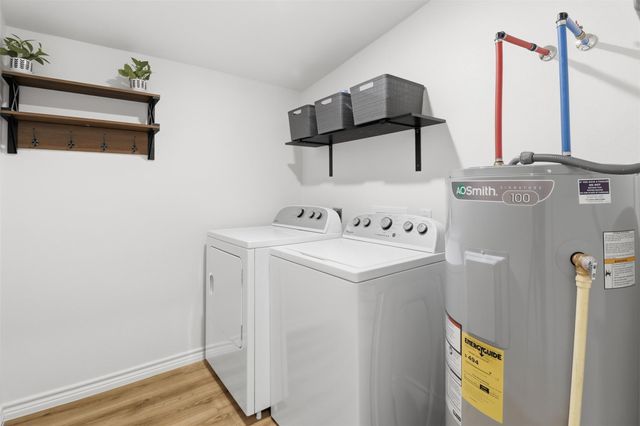 728 Driftwood LN, Cottonwood Shores, TX 78657