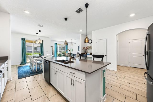1045 LEADER STREET, Davenport, FL 33896