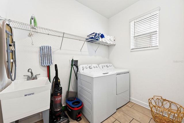 1045 LEADER STREET, Davenport, FL 33896