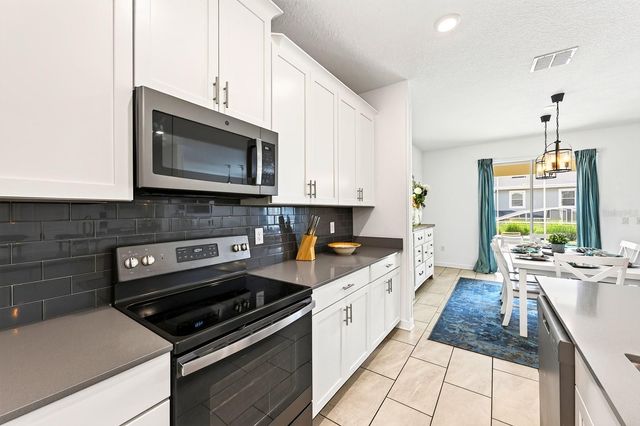 1045 LEADER STREET, Davenport, FL 33896