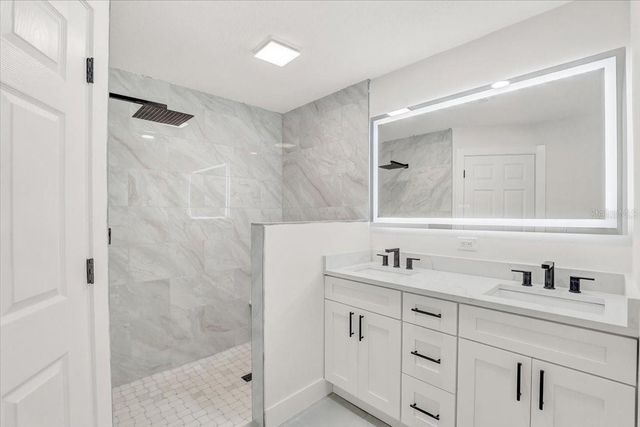 1332 WHISPERING LANE, Venice, FL 34285