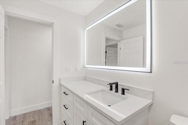 1332 WHISPERING LANE, Venice, FL 34285