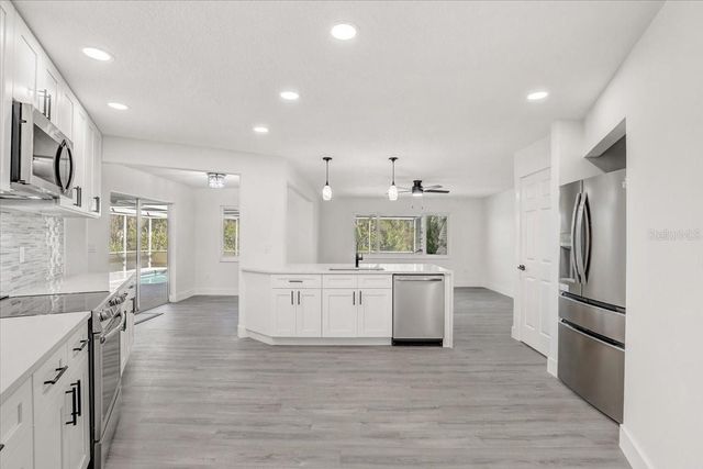 1332 WHISPERING LANE, Venice, FL 34285