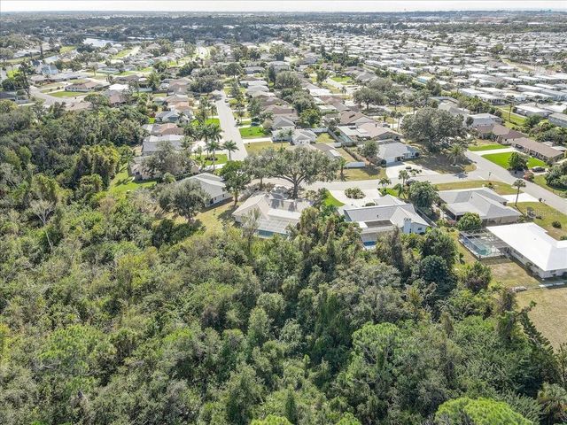 1332 WHISPERING LANE, Venice, FL 34285