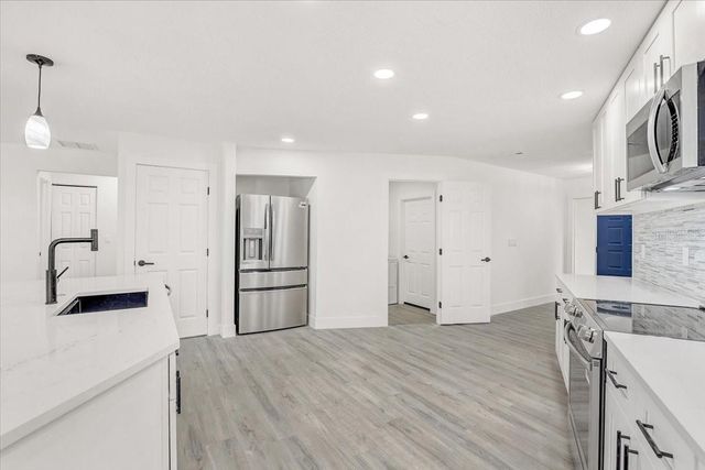 1332 WHISPERING LANE, Venice, FL 34285