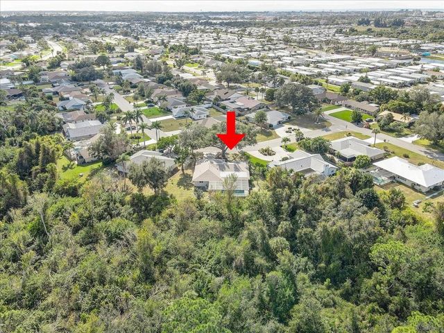 1332 WHISPERING LANE, Venice, FL 34285