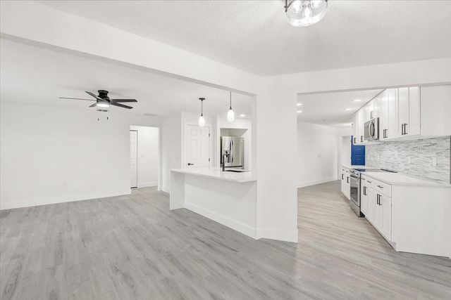 1332 WHISPERING LANE, Venice, FL 34285