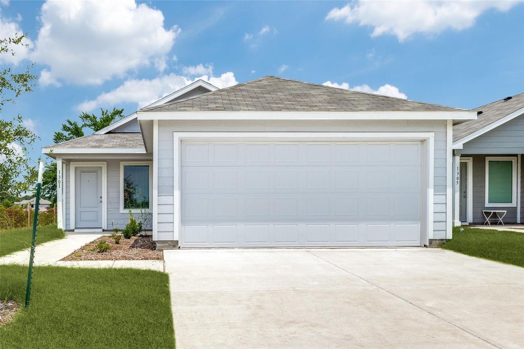 1301 Salton, Sherman, TX 75090